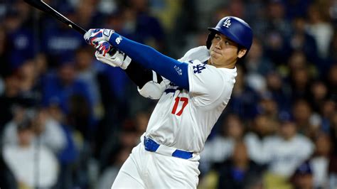geanhs uniform|Shohei Ohtani hits first HR for Dodgers, helps finish sweep of Giants.